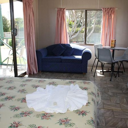 Bay View Holiday Village East Devonport ภายนอก รูปภาพ